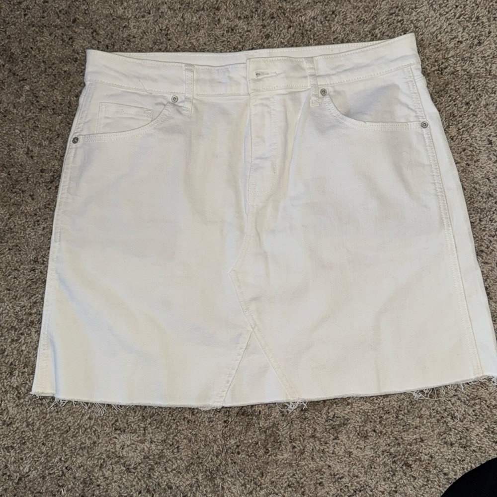 Size 12 old navy white jean mini skirt